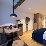 Mountain Plaza Hotel