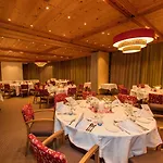 ホテル Mountain Plaza 4*