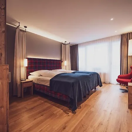 Hotel Mountain Plaza 4*