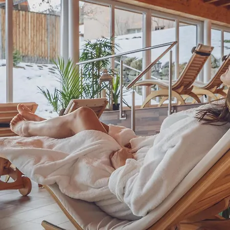 Mountain Plaza 酒店 4*