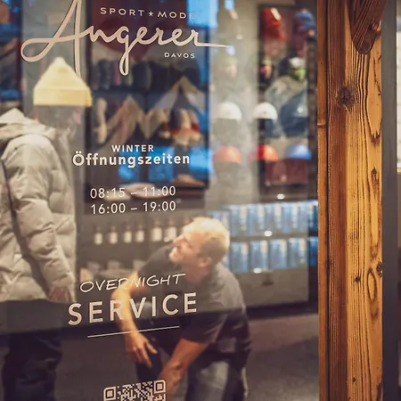 Mountain Plaza 酒店 4*