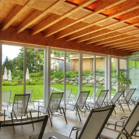 Mountain Plaza ホテル 4*