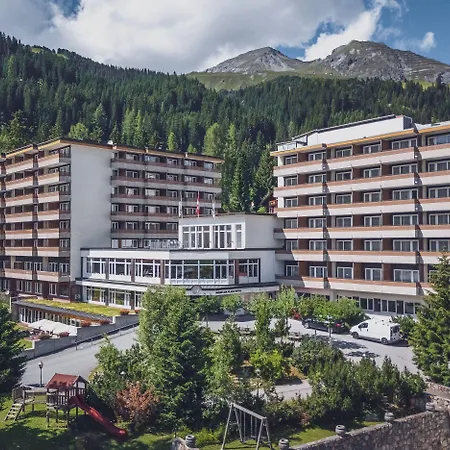 Mountain Plaza Hotel 4*