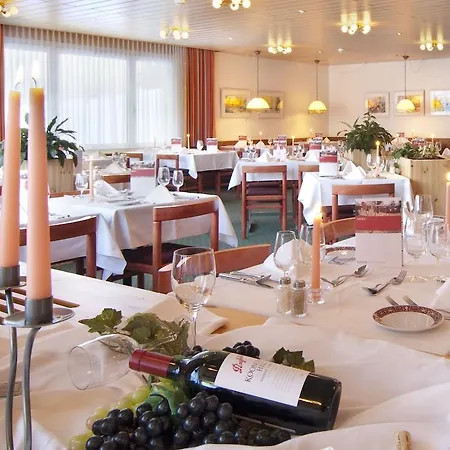 מלון Mountain Plaza 4*