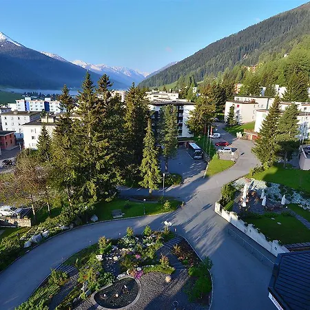 Mountain Plaza Hotel 4*
