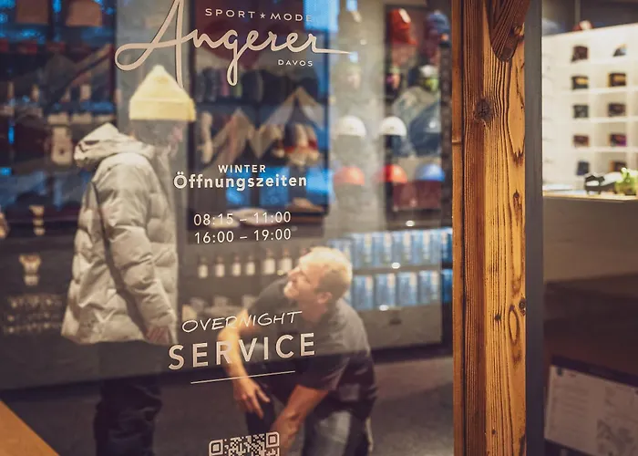 Mountain Plaza Hotel 4*