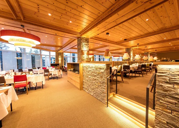 Mountain Plaza فندق دافوس