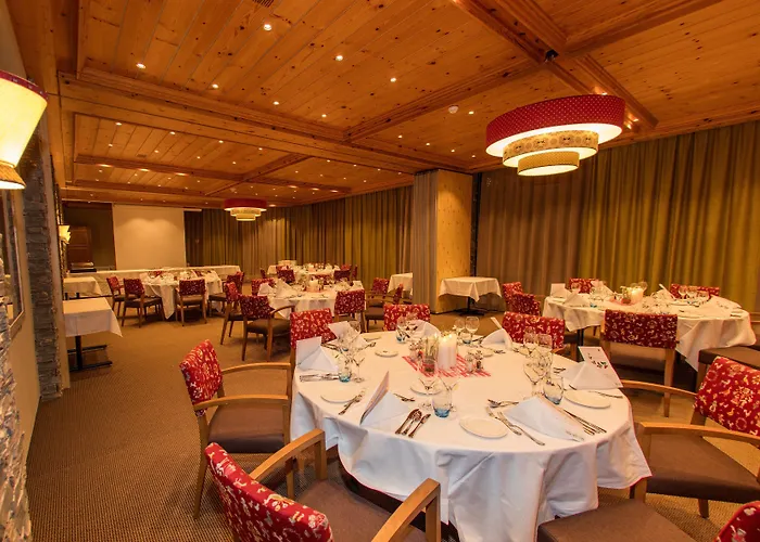 فندق Mountain Plaza 4*