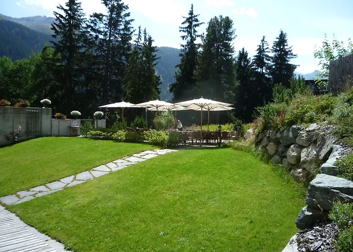 Mountain Plaza 4*