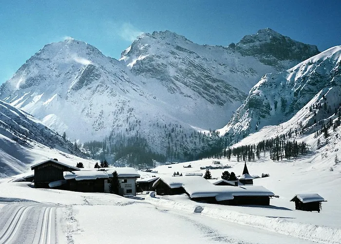 فندق Mountain Plaza 4*